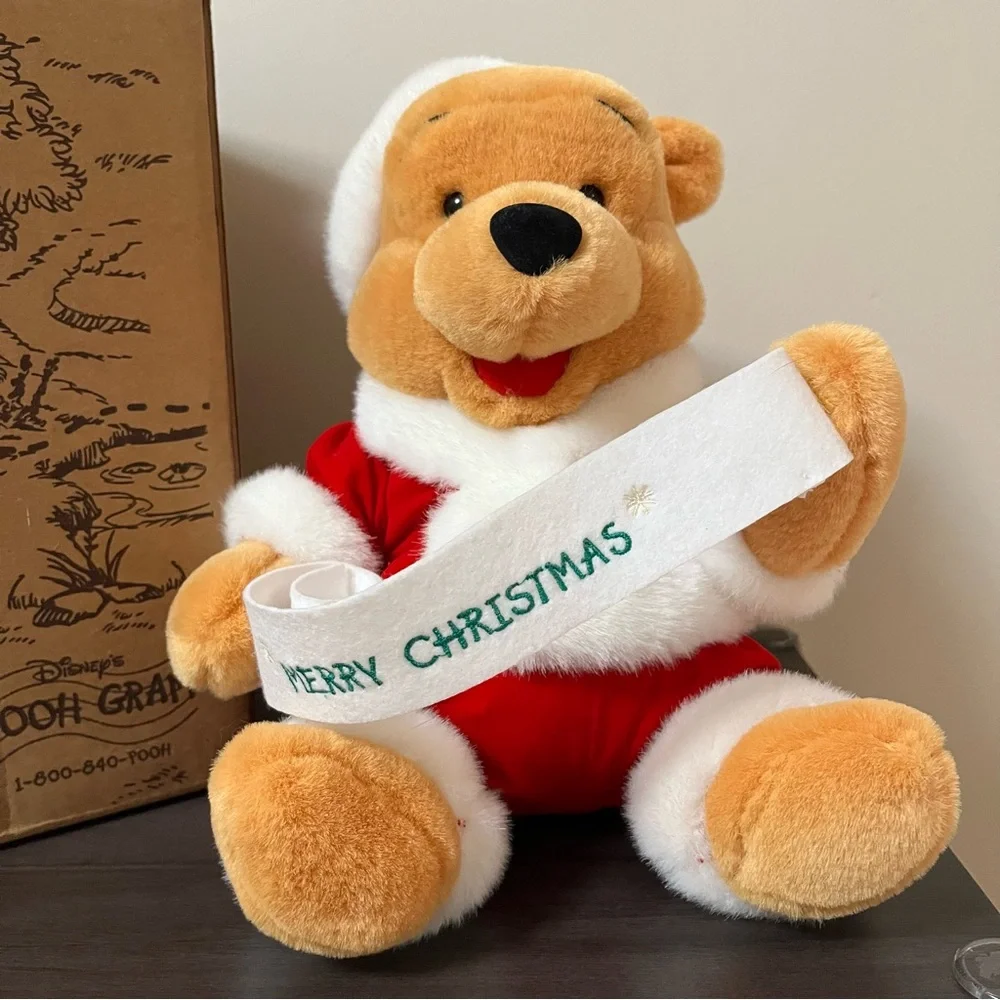 Walt Disney Pooh Bear We wish you a Merry Christmas Wind up Plush with Box